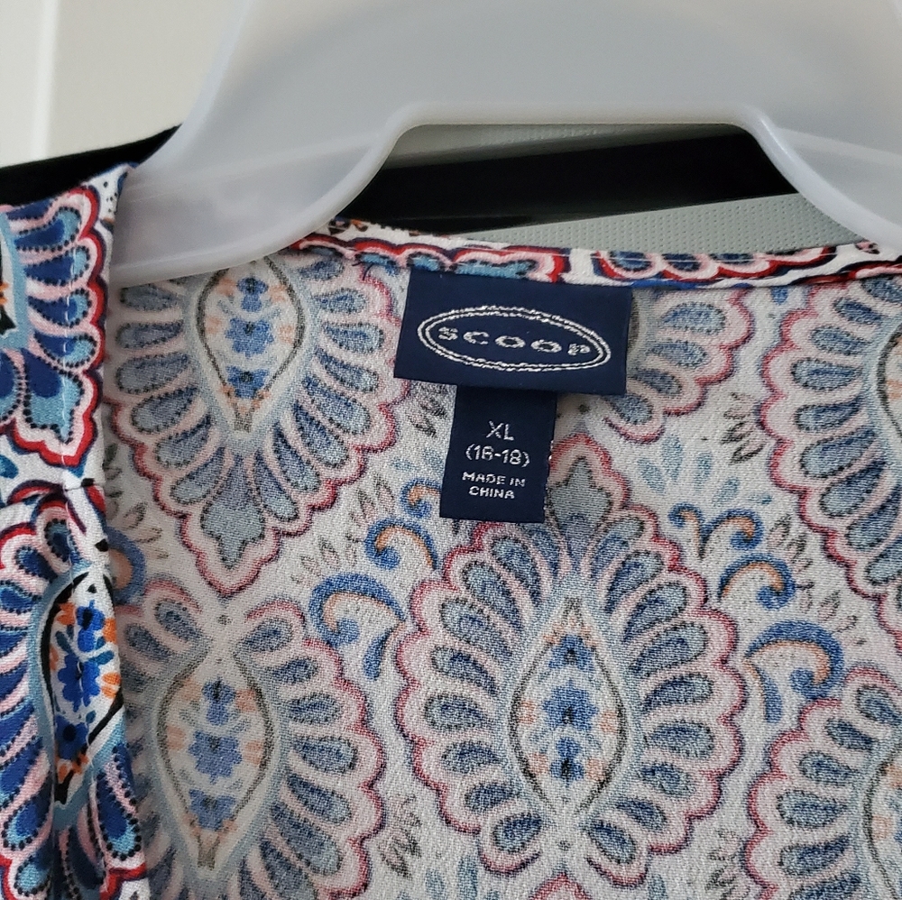 Wrap dress with trumpet flowy sleeves